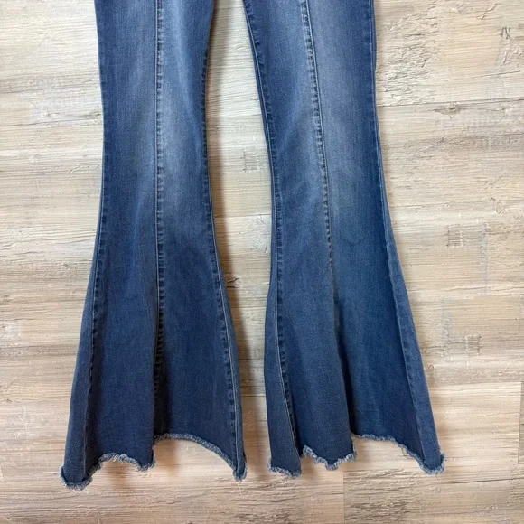 Judy Blue JB8490 High Rise Seamed Front Raw Hem Flare Jeans size 7 - Picture 8 of 10